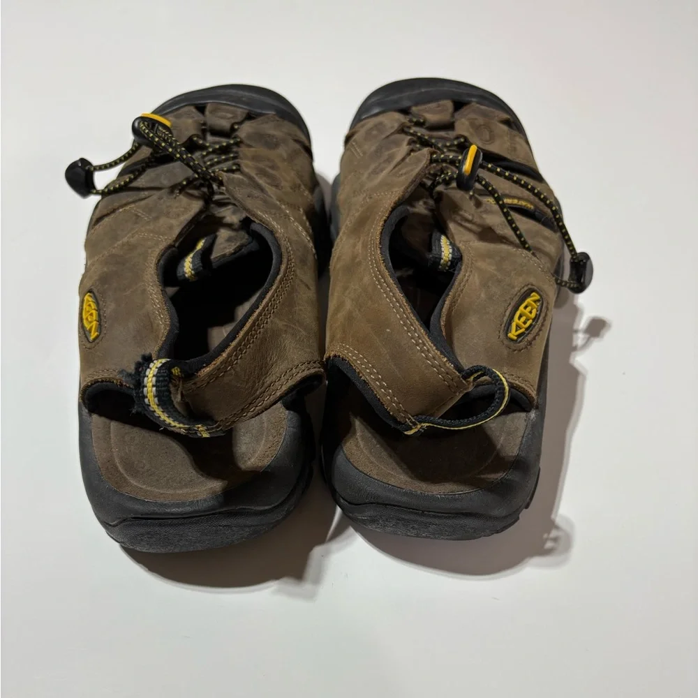 Keen Men's Brown Newport Leather Sandals size 10